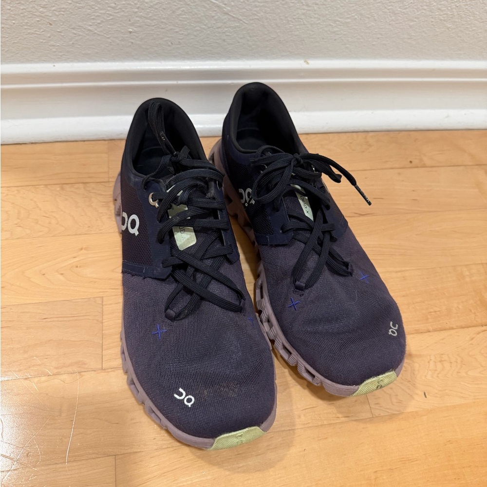 On Cloud Women’s X3 Navy